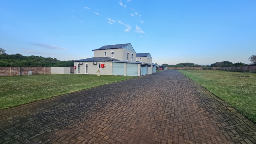 4 Bedroom Property for Sale in Paradise Beach Eastern Cape